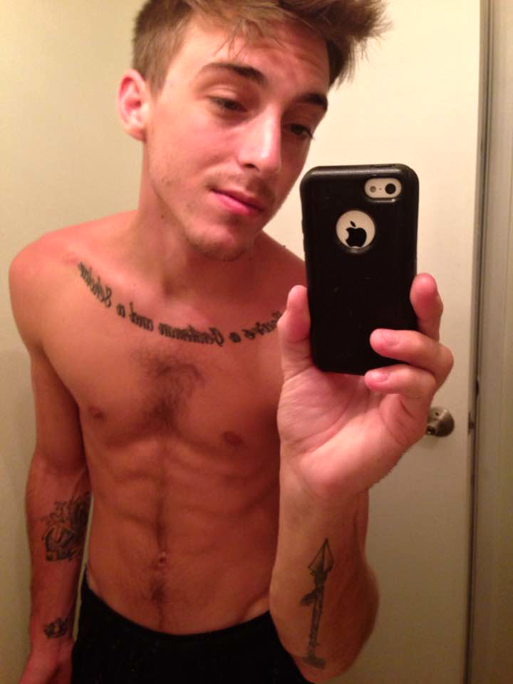 22 y.o. Adam is masturbating in the Bathroom and take pics